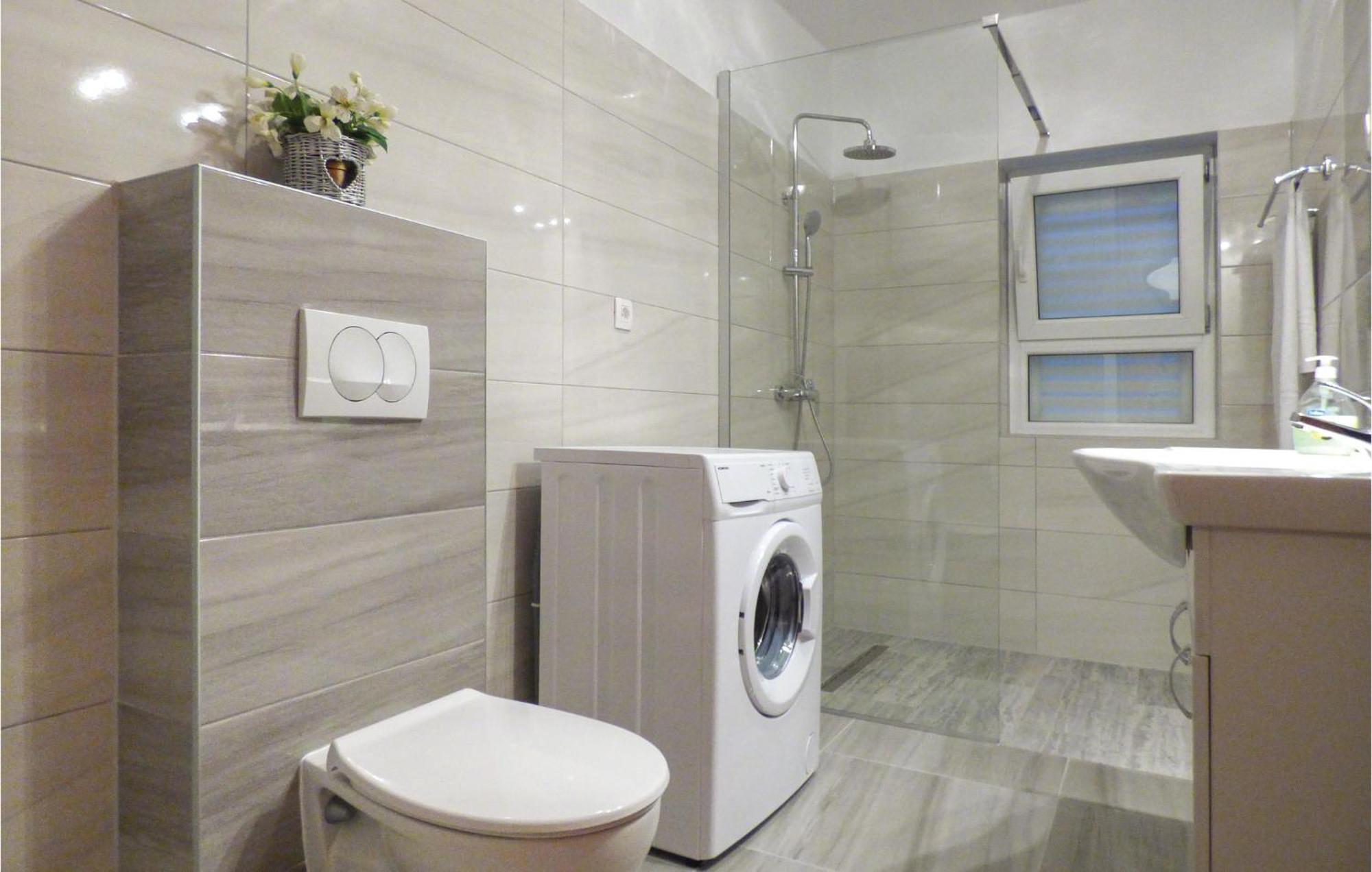 Beautiful Apartment In Omis With Wifi Exteriör bild