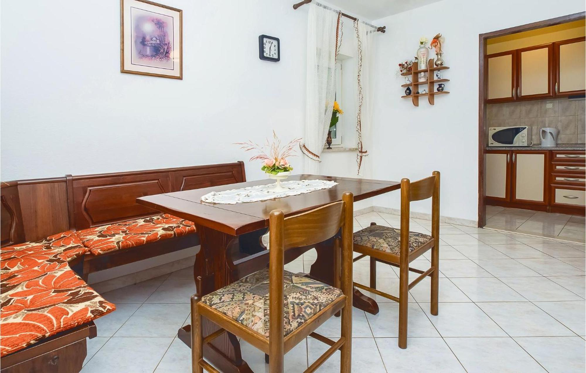 Beautiful Apartment In Omis With Wifi Exteriör bild