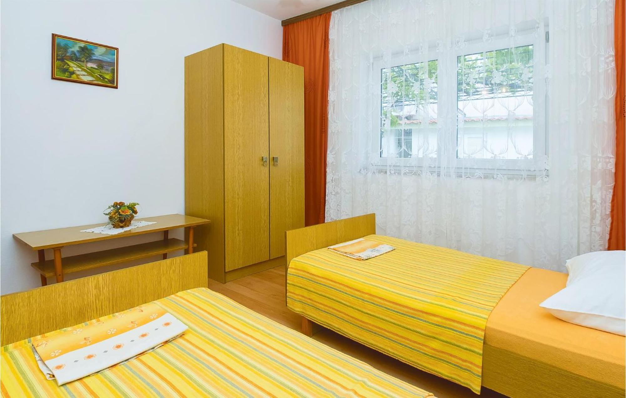 Beautiful Apartment In Omis With Wifi Exteriör bild