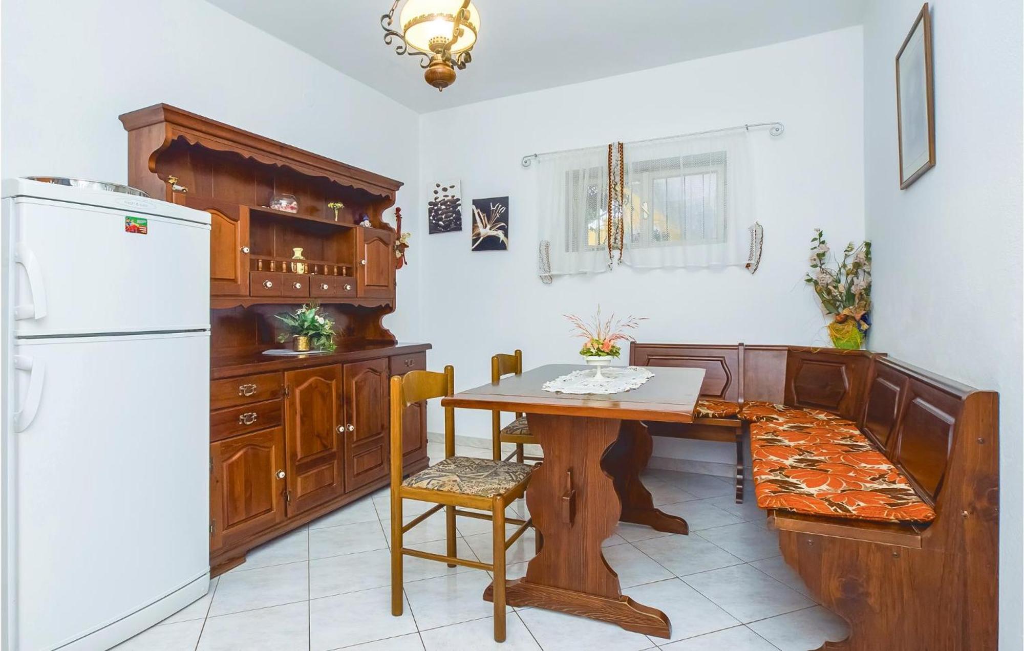 Beautiful Apartment In Omis With Wifi Exteriör bild