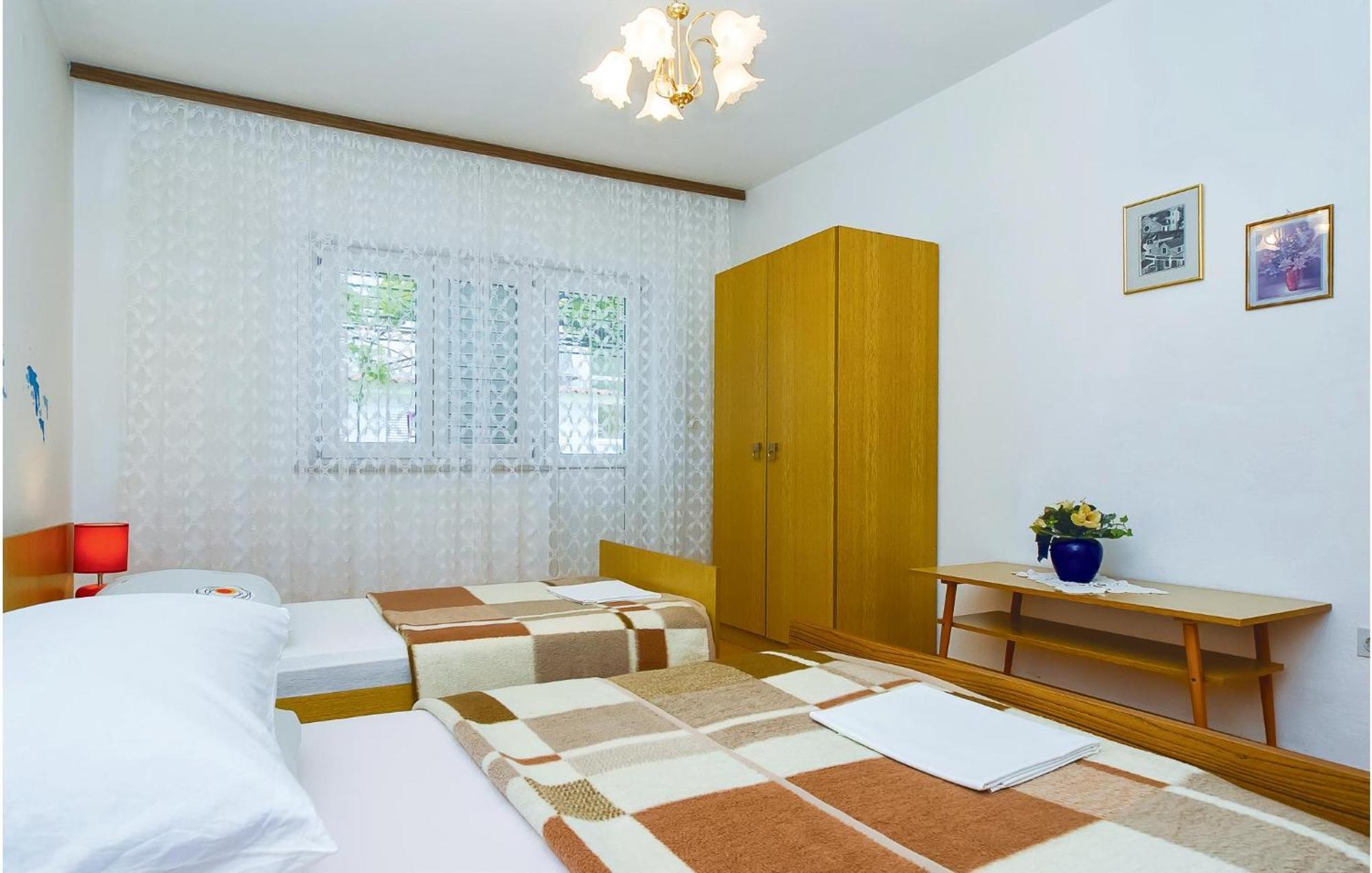 Beautiful Apartment In Omis With Wifi Exteriör bild